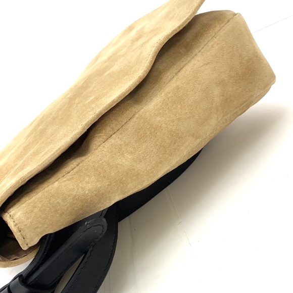 Wilson’s Women's Tan Suede Leather Maxima Crossbody Handbag - Picture 6 of 9